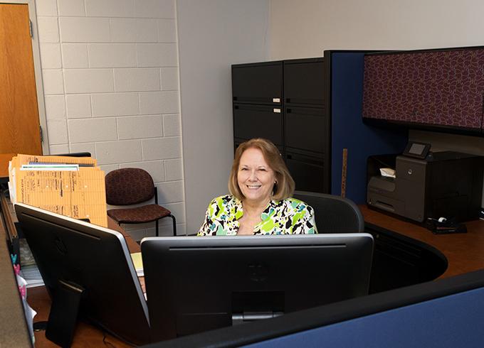 Nancy works at help desk center.